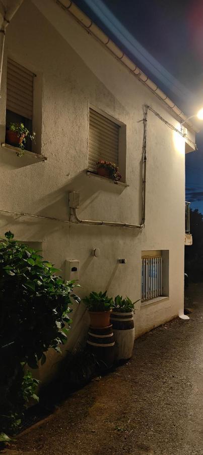 Casita junto al Río en un entorno natural Monforte De Lemos Exterior foto
